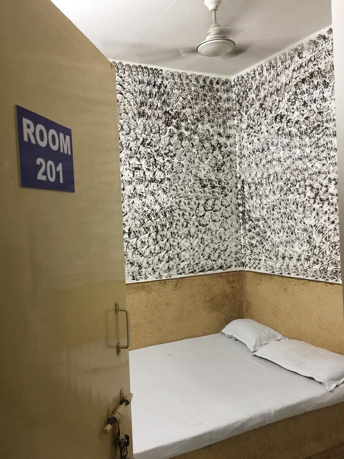 Karam Durga Guest House Ню Делхи Екстериор снимка