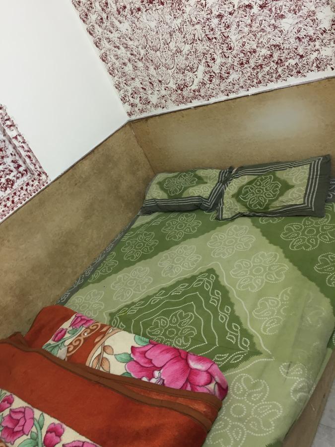 Karam Durga Guest House Ню Делхи Екстериор снимка