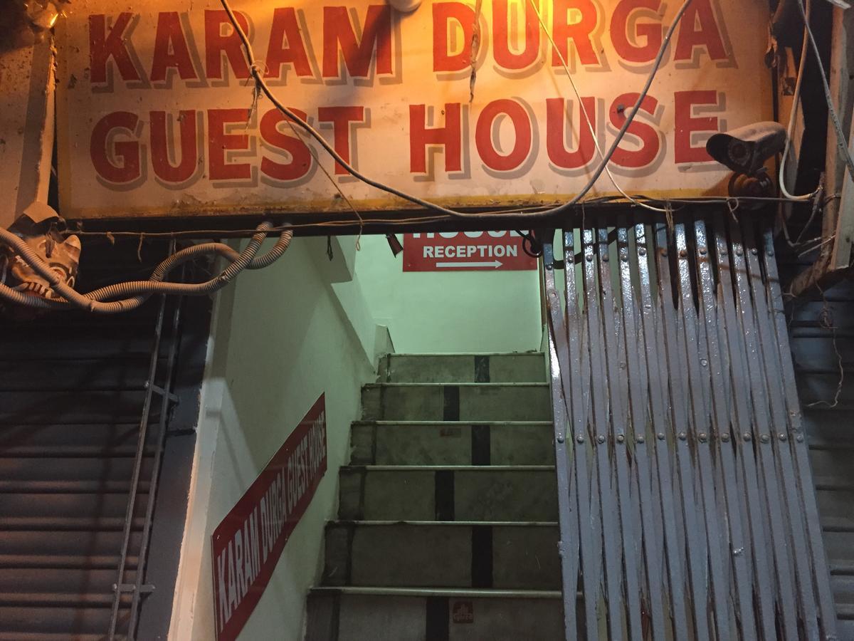 Karam Durga Guest House Ню Делхи Екстериор снимка